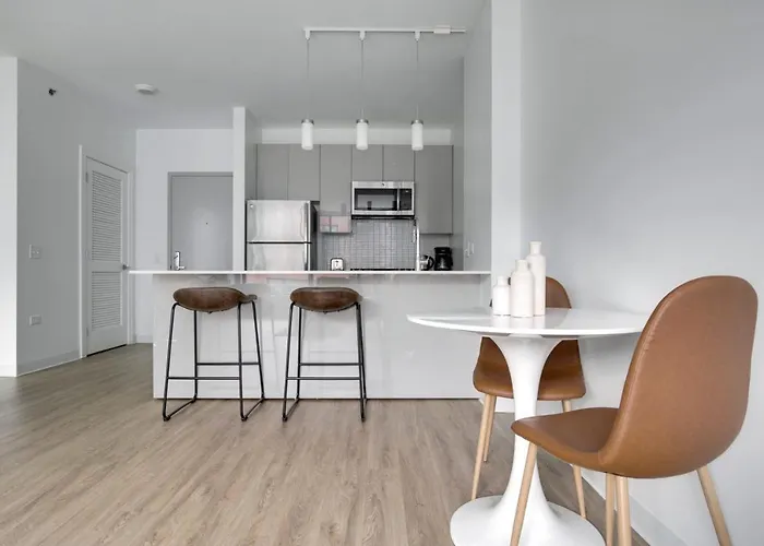 W Loop 1br W Gym Pool In Heart Of Greektown Chi-530 * Chicago